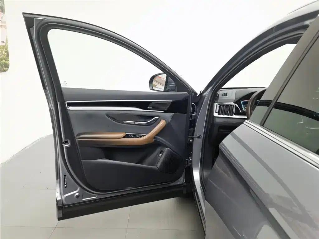 Song PLUS 2020 1.5T Automatic Flagship PLUS — миниатюра 8