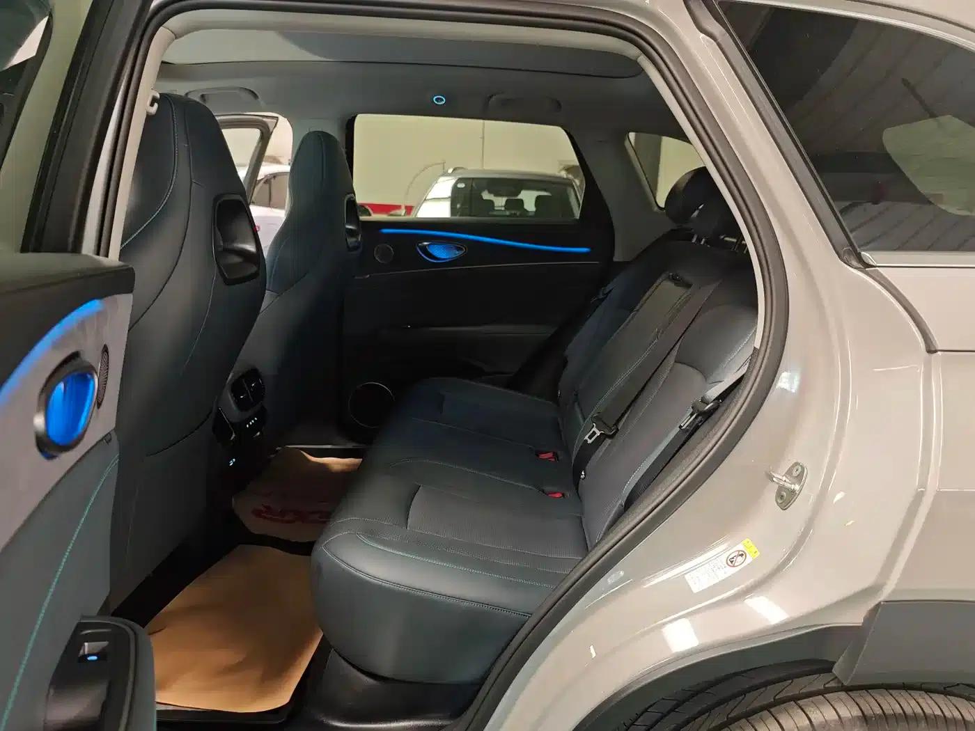 Hiace 07 DM-i 2025 Model 150 Navigator+ Edition — миниатюра 11