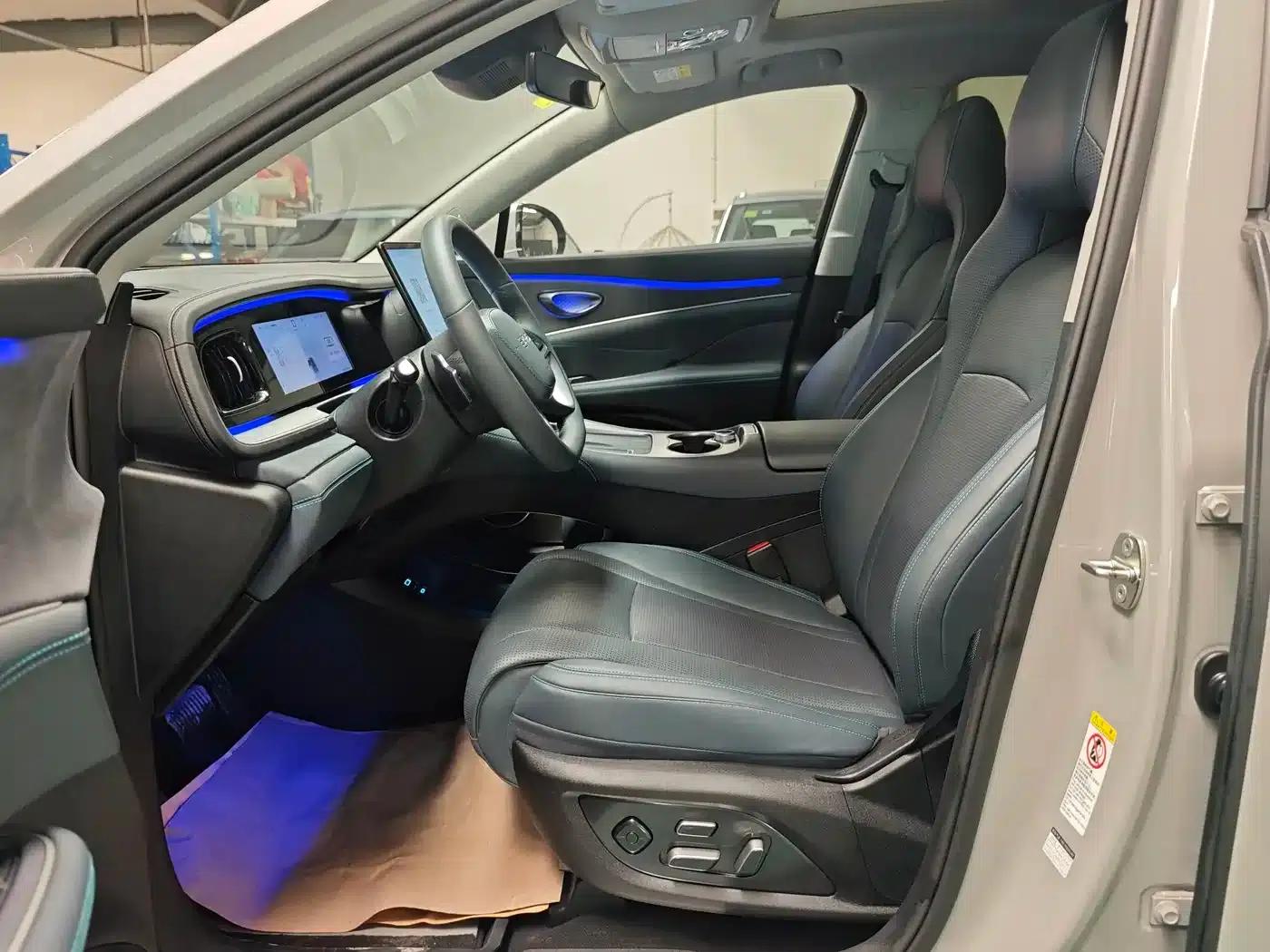 Hiace 07 DM-i 2025 Model 150 Navigator+ Edition — миниатюра 5