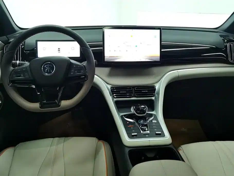 Song Pro New Energy 2024 Glory Edition DM-i 110KM Superior Model — миниатюра 12