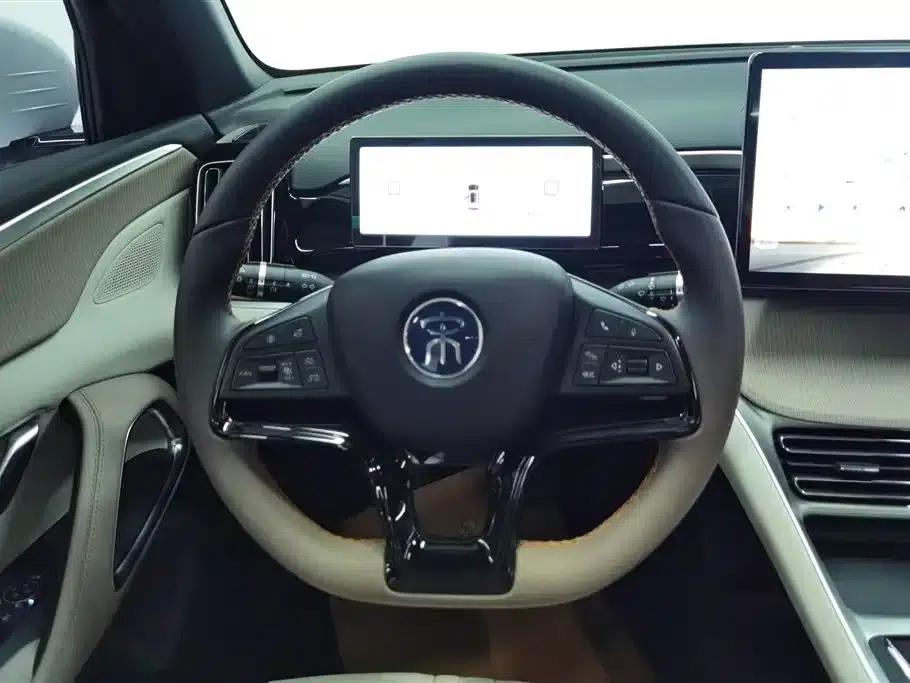 Song Pro New Energy 2024 Glory Edition DM-i 110KM Superior Model — миниатюра 15