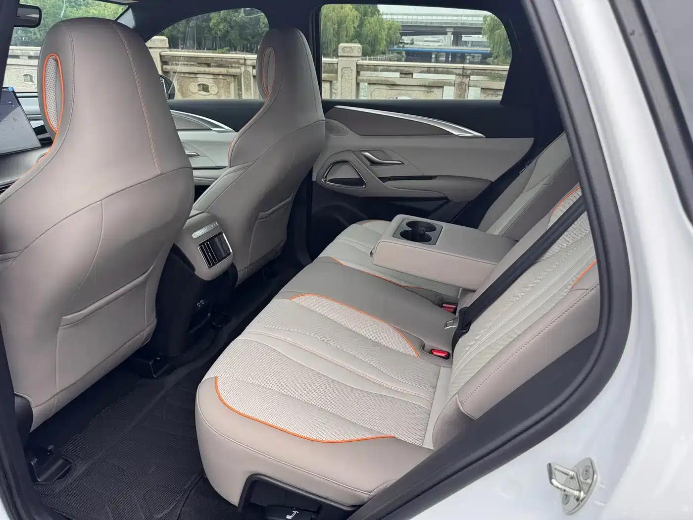 Song Pro New Energy 2024 Glory Edition DM-i 110KM Superior Model — миниатюра 5