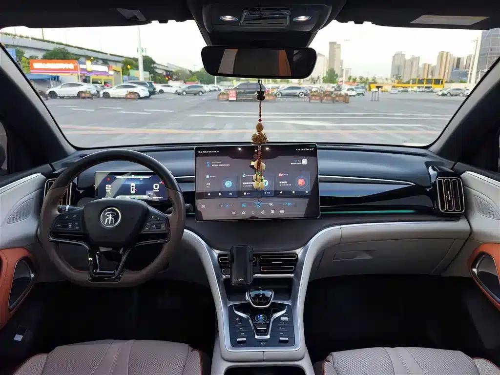 Song Pro New Energy 2023 Champion Edition DM-i 110KM Excellent Model — миниатюра 13