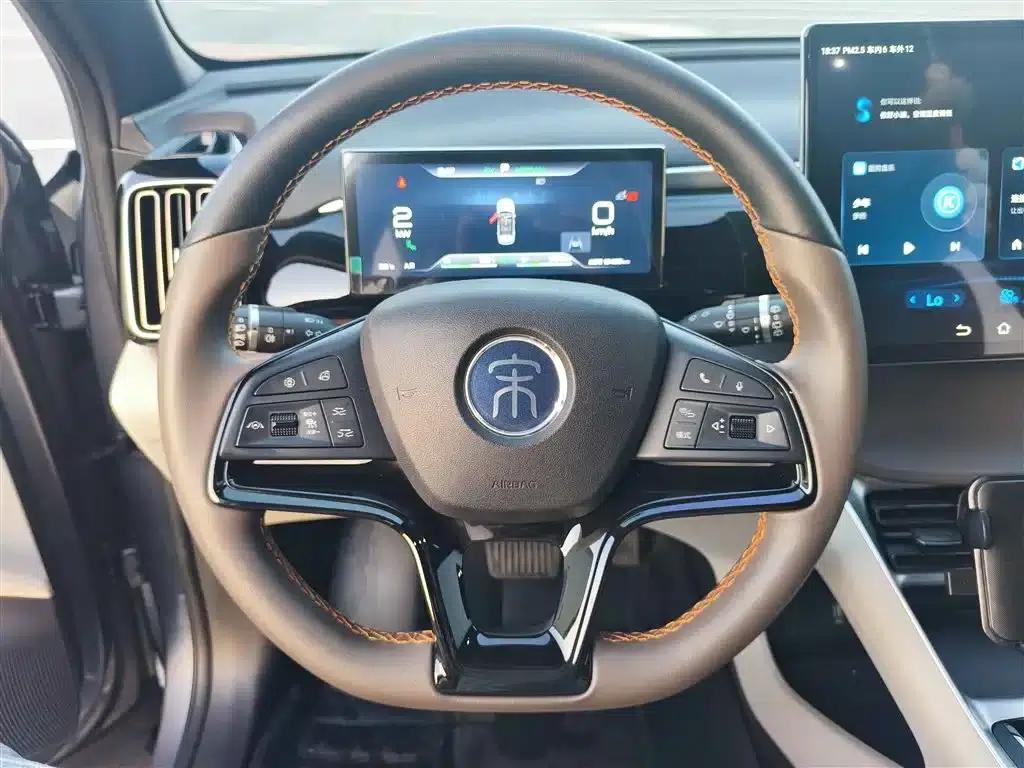 Song Pro New Energy 2023 Champion Edition DM-i 110KM Excellent Model — миниатюра 15
