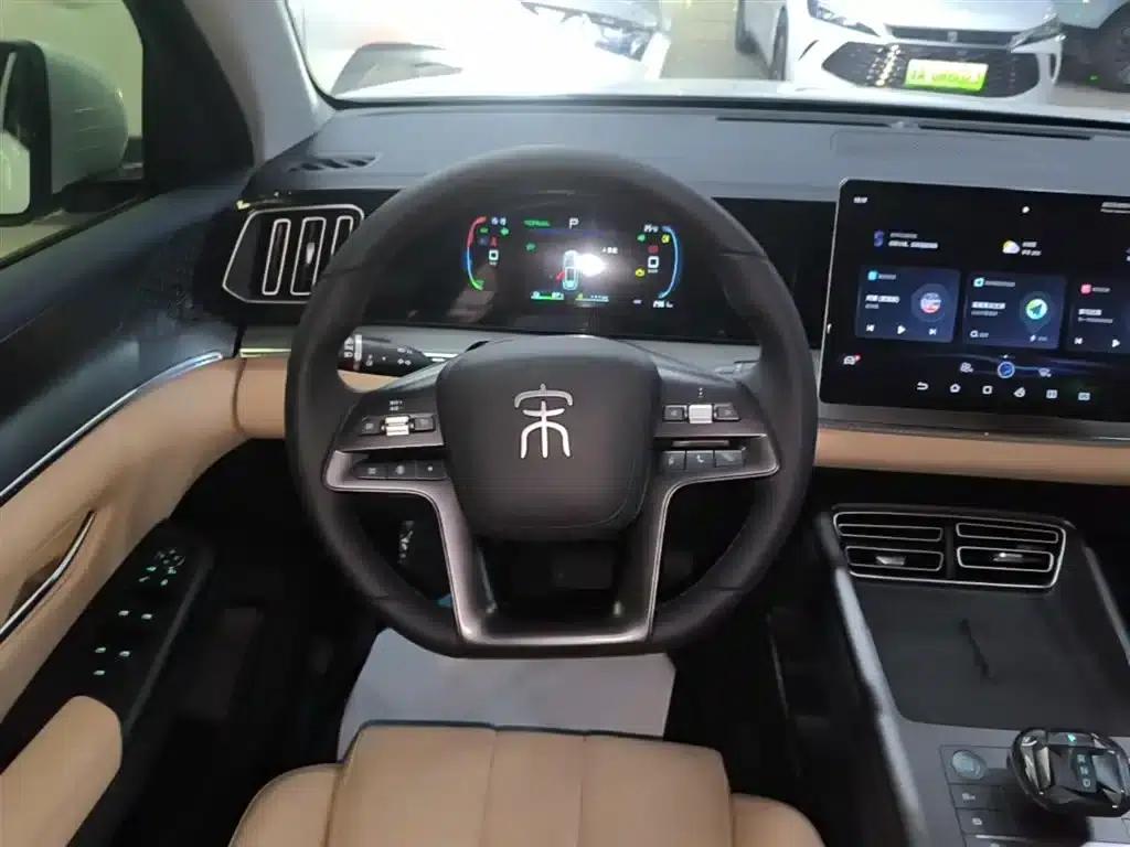 Song Pro New Energy 2025 Model, Second Generation DM-i 75KM Leading Edition — миниатюра 11
