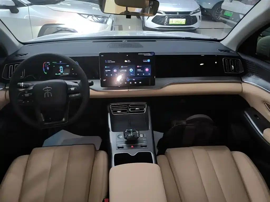 Song Pro New Energy 2025 Model, Second Generation DM-i 75KM Leading Edition — миниатюра 10