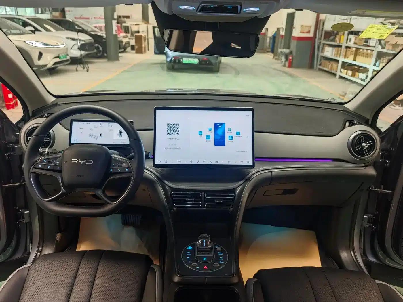 Hiace 05 DM-i 2025 DM-i Intelligent Driving Edition 115KM Flagship Model — миниатюра 6