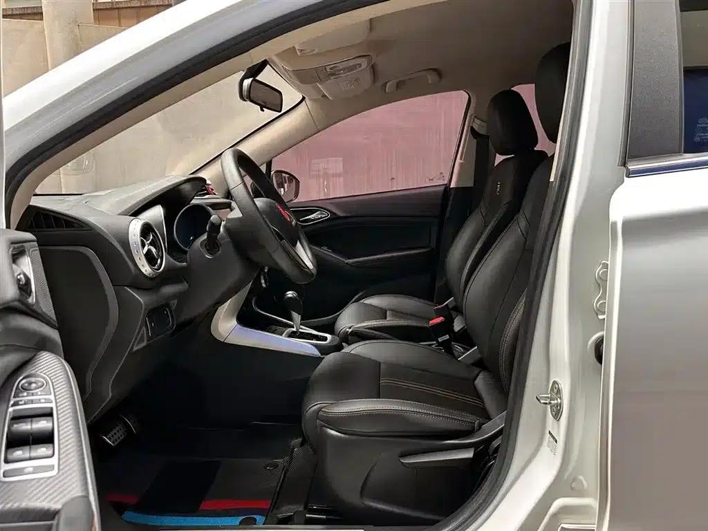 2017 Yuan 1.5L Automatic Cool Connected Edition — миниатюра 9