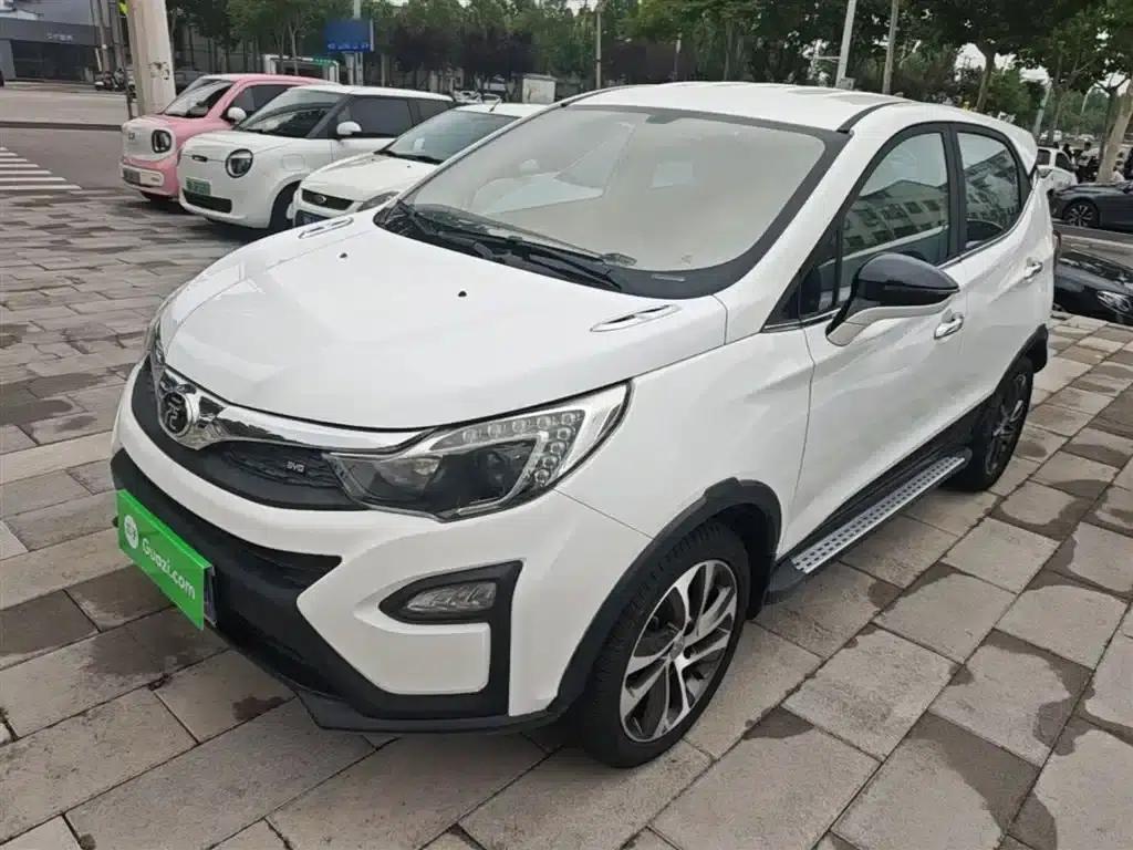 2017 Yuan 1.5L Automatic Cool Connected Edition — миниатюра 2