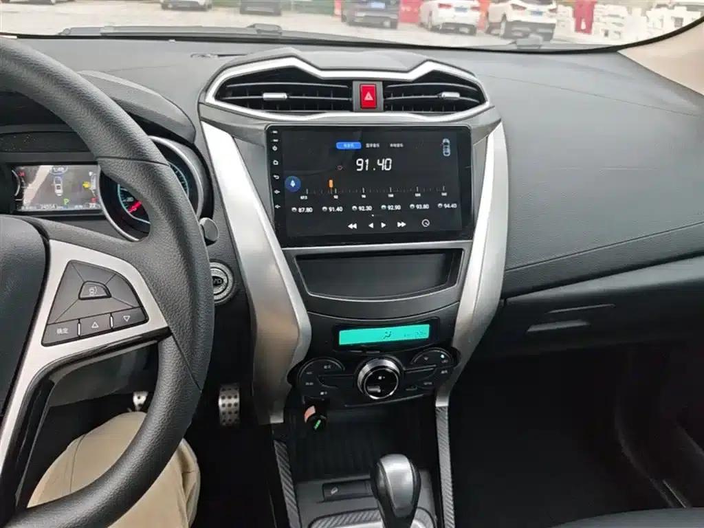 2017 Yuan 1.5L Automatic Cool Connected Edition — миниатюра 13