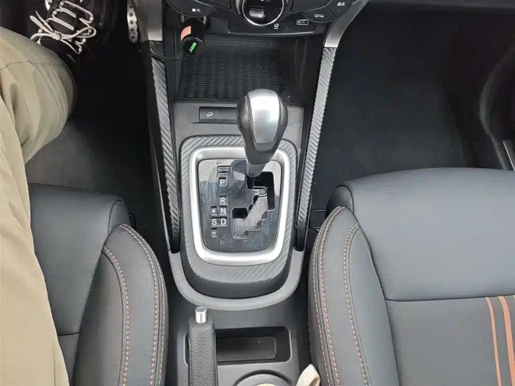2017 Yuan 1.5L Automatic Cool Connected Edition — миниатюра 14
