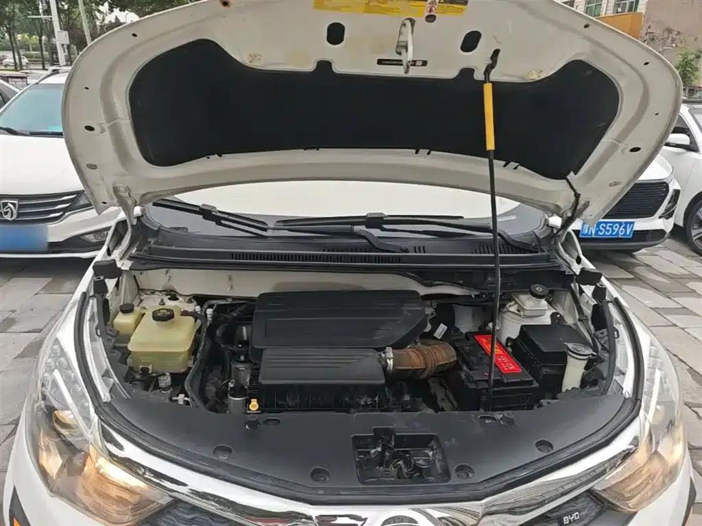 2017 Yuan 1.5L Automatic Cool Connected Edition — миниатюра 20