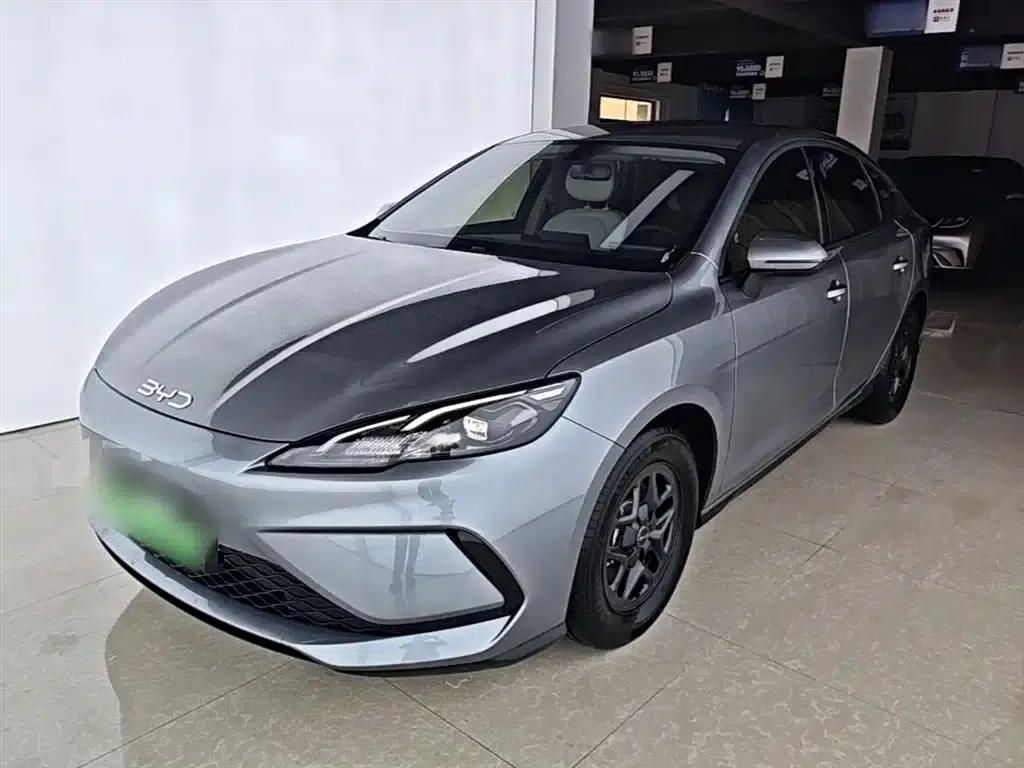 Seal 05 DM-i 2025 DM-i Intelligent Driving Edition 55KM Luxury Model — миниатюра 2