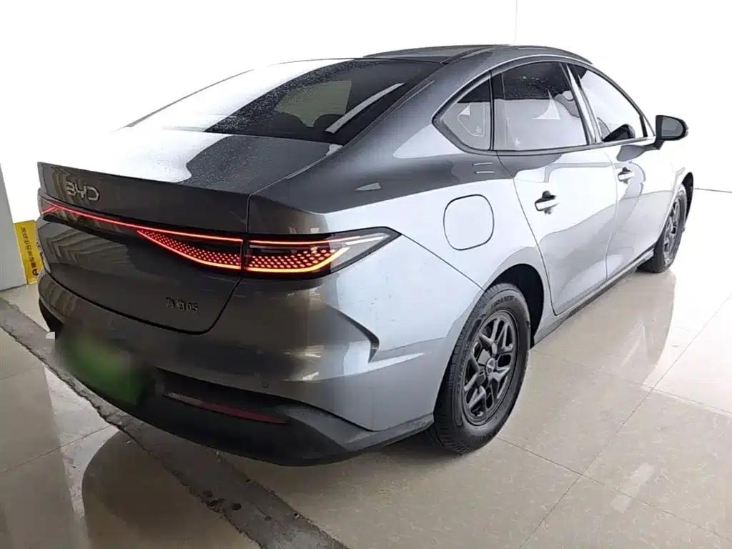 Seal 05 DM-i 2025 DM-i Intelligent Driving Edition 55KM Luxury Model — миниатюра 7