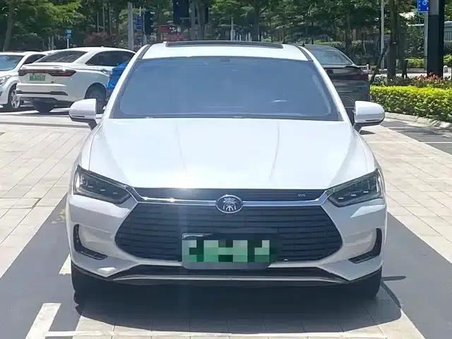 Qin Pro New Energy 2019 EV Super Edition Standard Intelligent Leading Model