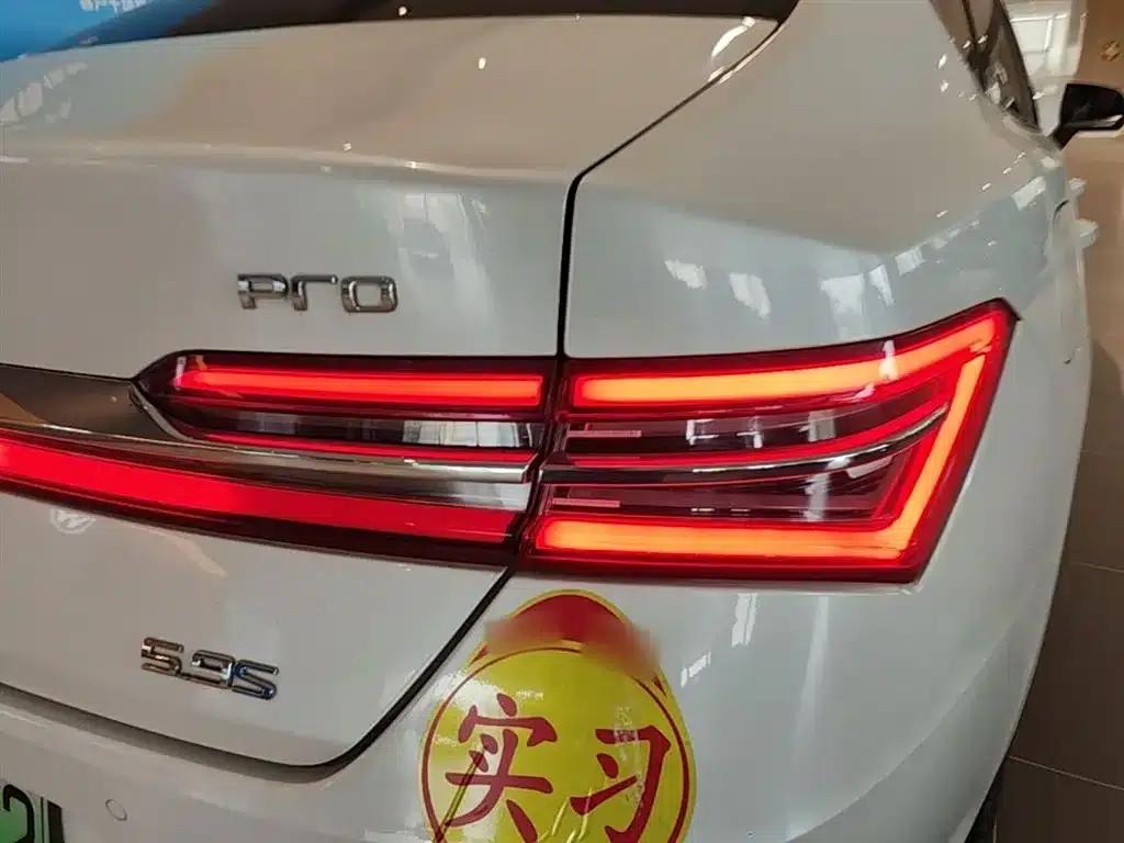 Qin Pro New Energy 2019 DM Super Edition 1.5TI Automatic Intelligent Connected Athletic Model (National VI Emission Standard) — миниатюра 8
