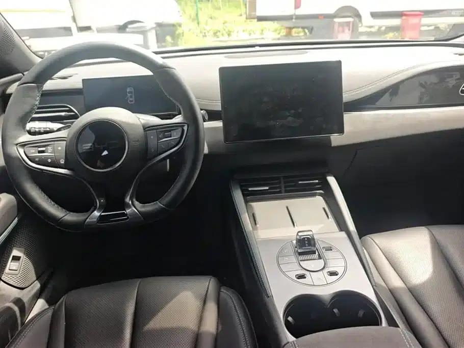 Seal 06 DM-i Touring Edition 2025 DM-i 150KM Premium Model — миниатюра 12