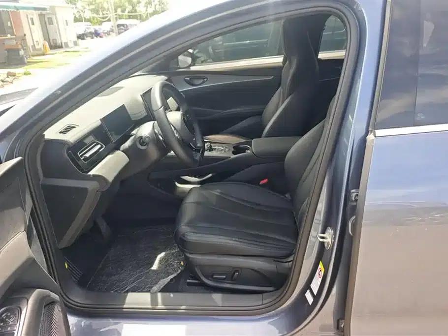 Seal 06 DM-i Touring Edition 2025 DM-i 150KM Premium Model — миниатюра 9