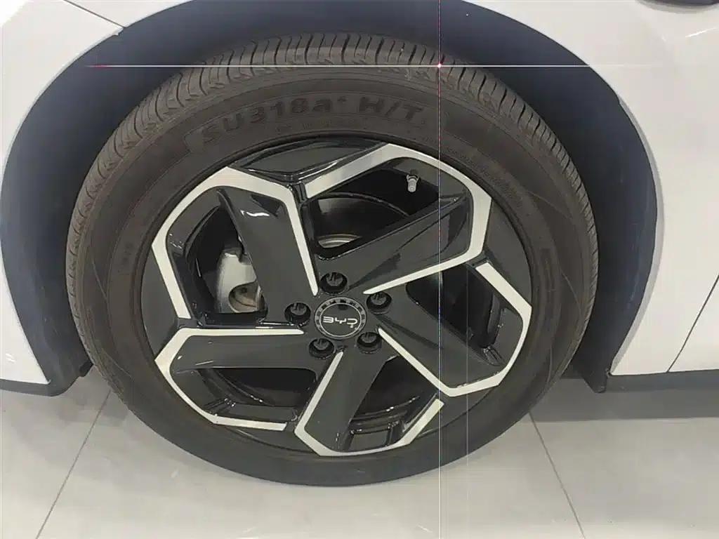 Seal 06 DM-i Touring Edition 2025 DM-i 150KM Flagship Model — миниатюра 23