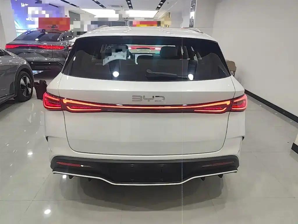 Seal 06 DM-i Touring Edition 2025 DM-i 150KM Flagship Model — миниатюра 6