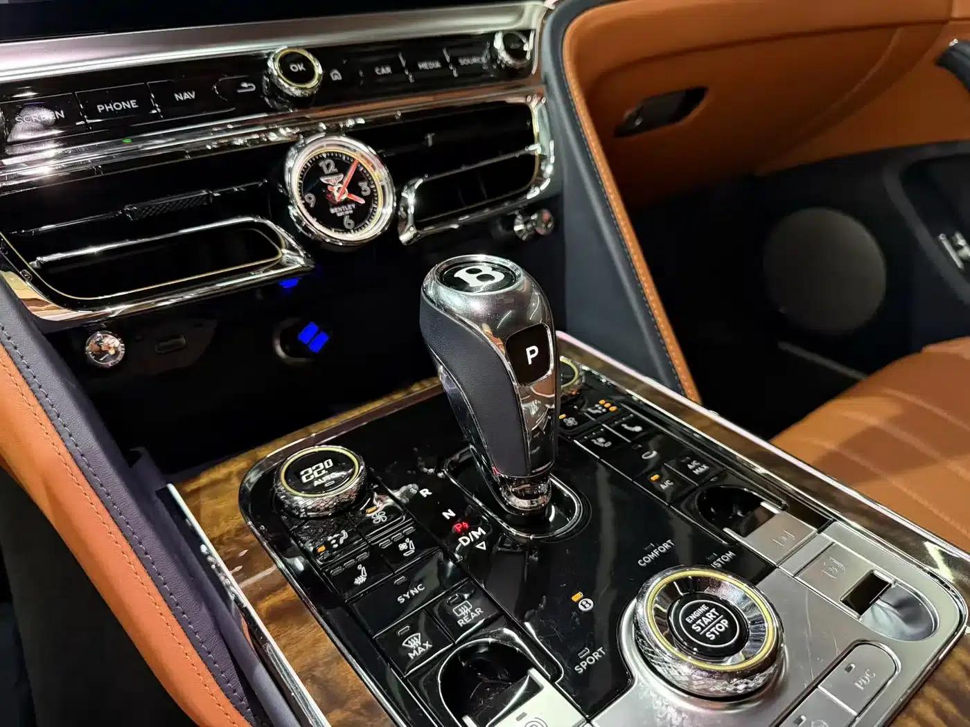 Flying Spur 2020 6.0T W12 Standard Edition — миниатюра 6