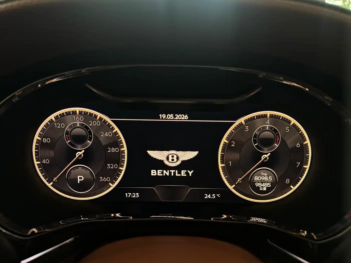 Flying Spur 2021 4.0T V8 Standard Edition — миниатюра 13