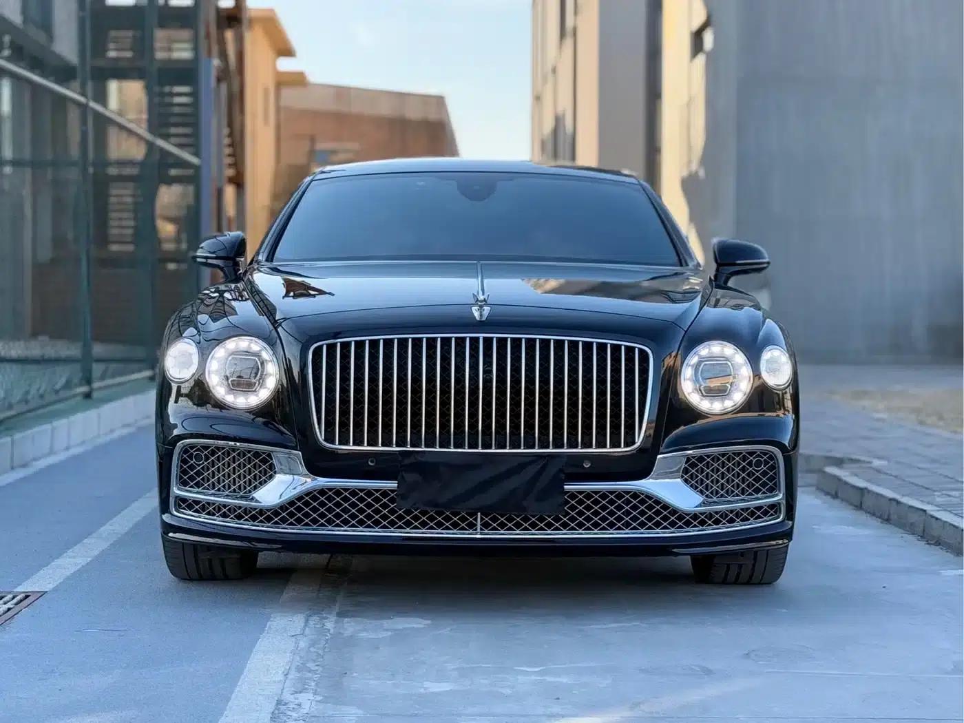 Flying Spur 2021 4.0T V8 Standard Edition — миниатюра 4