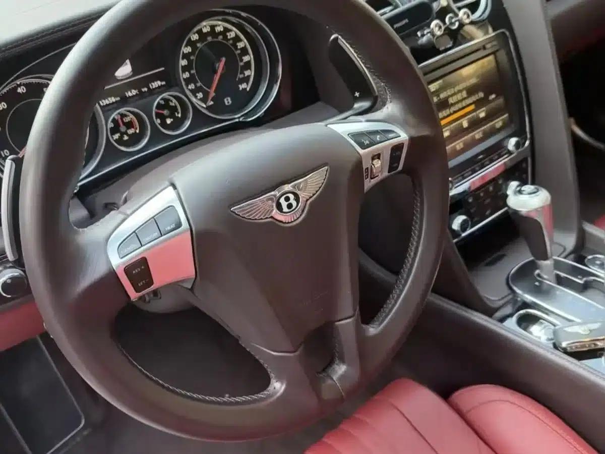 2017 Flying Spur 4.0T V8 Standard Edition — миниатюра 4