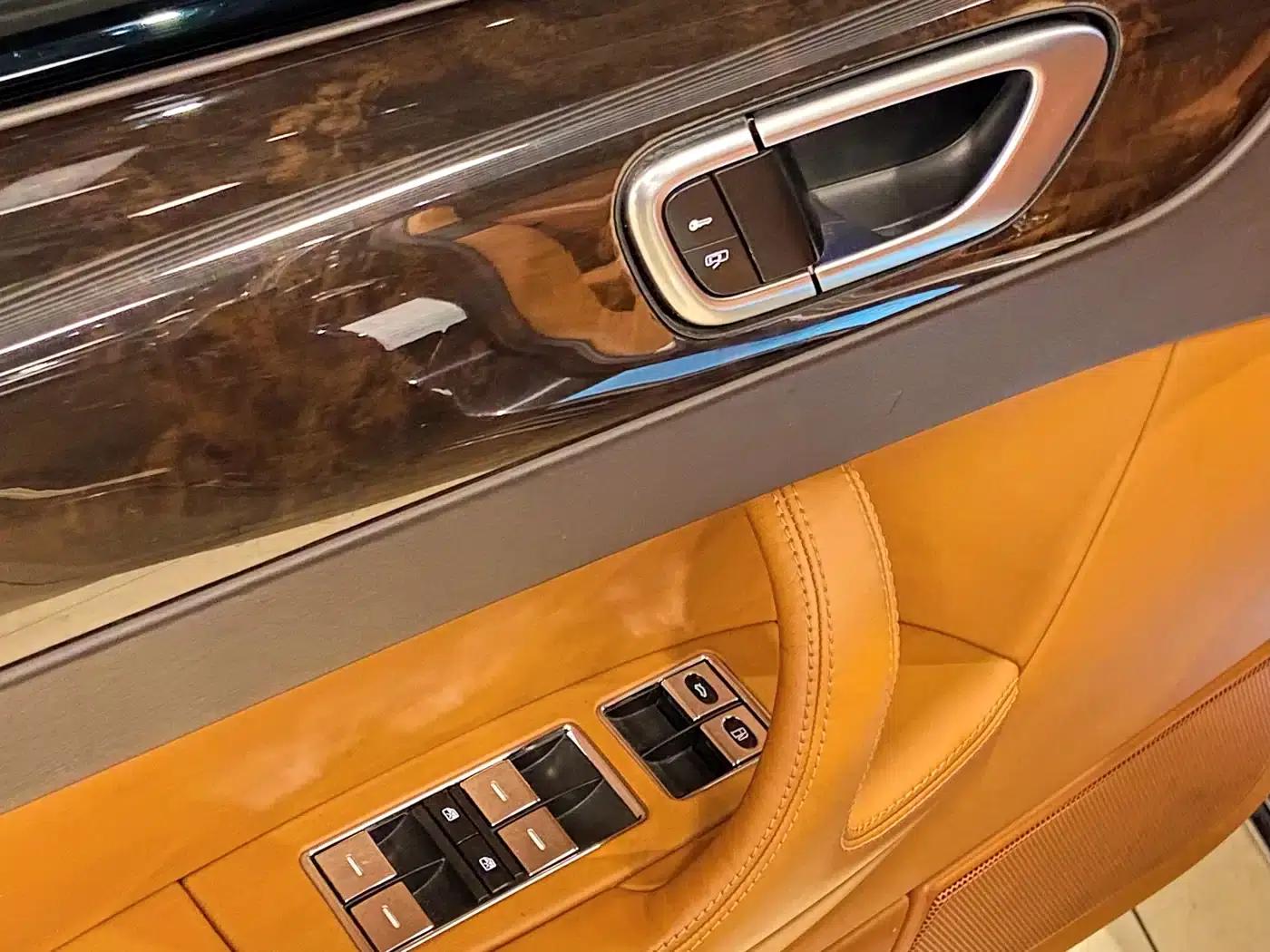 2010 Flying Spur 6.0T Four-Seater — миниатюра 27