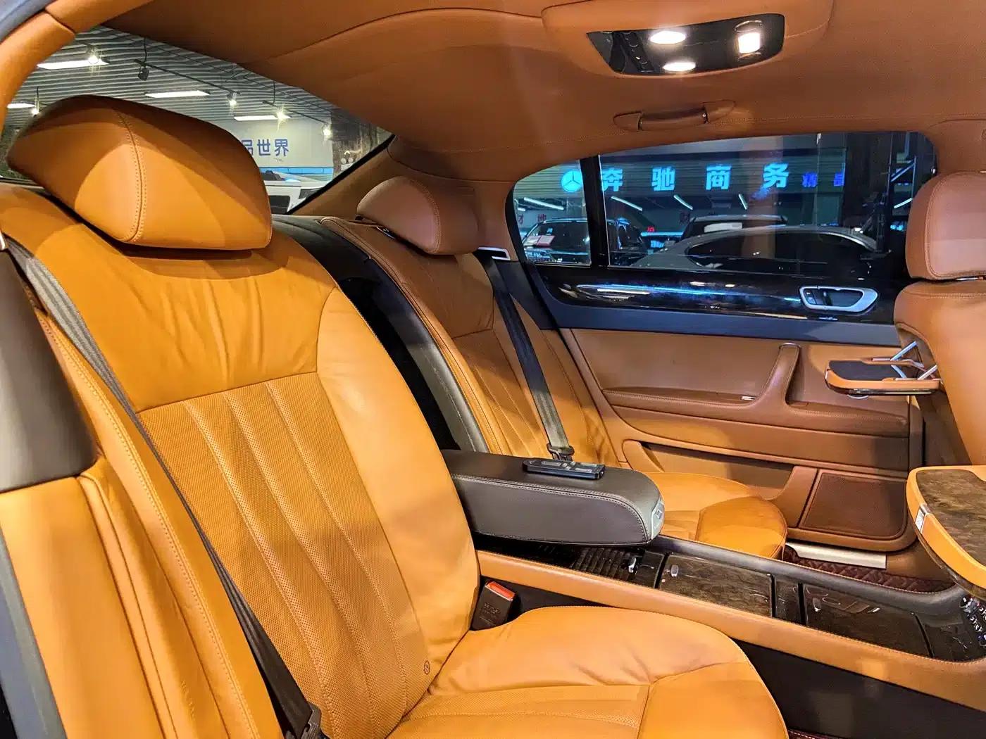 2010 Flying Spur 6.0T Four-Seater — миниатюра 28