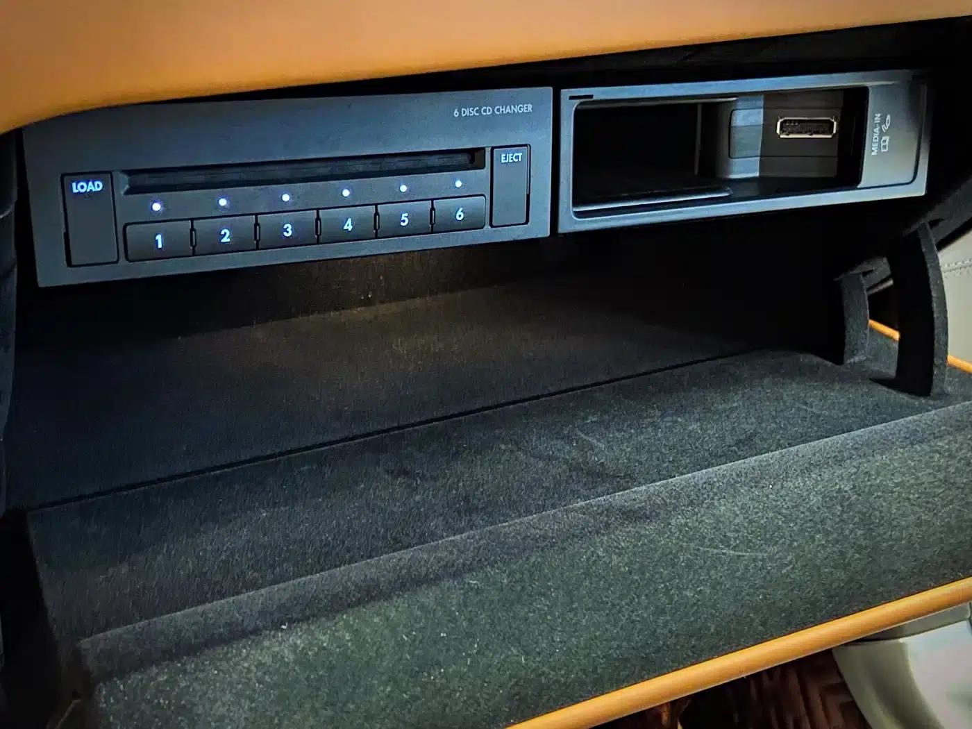 2010 Flying Spur 6.0T Four-Seater — миниатюра 32