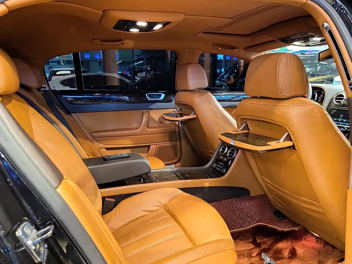 2010 Flying Spur 6.0T Four-Seater — миниатюра 33