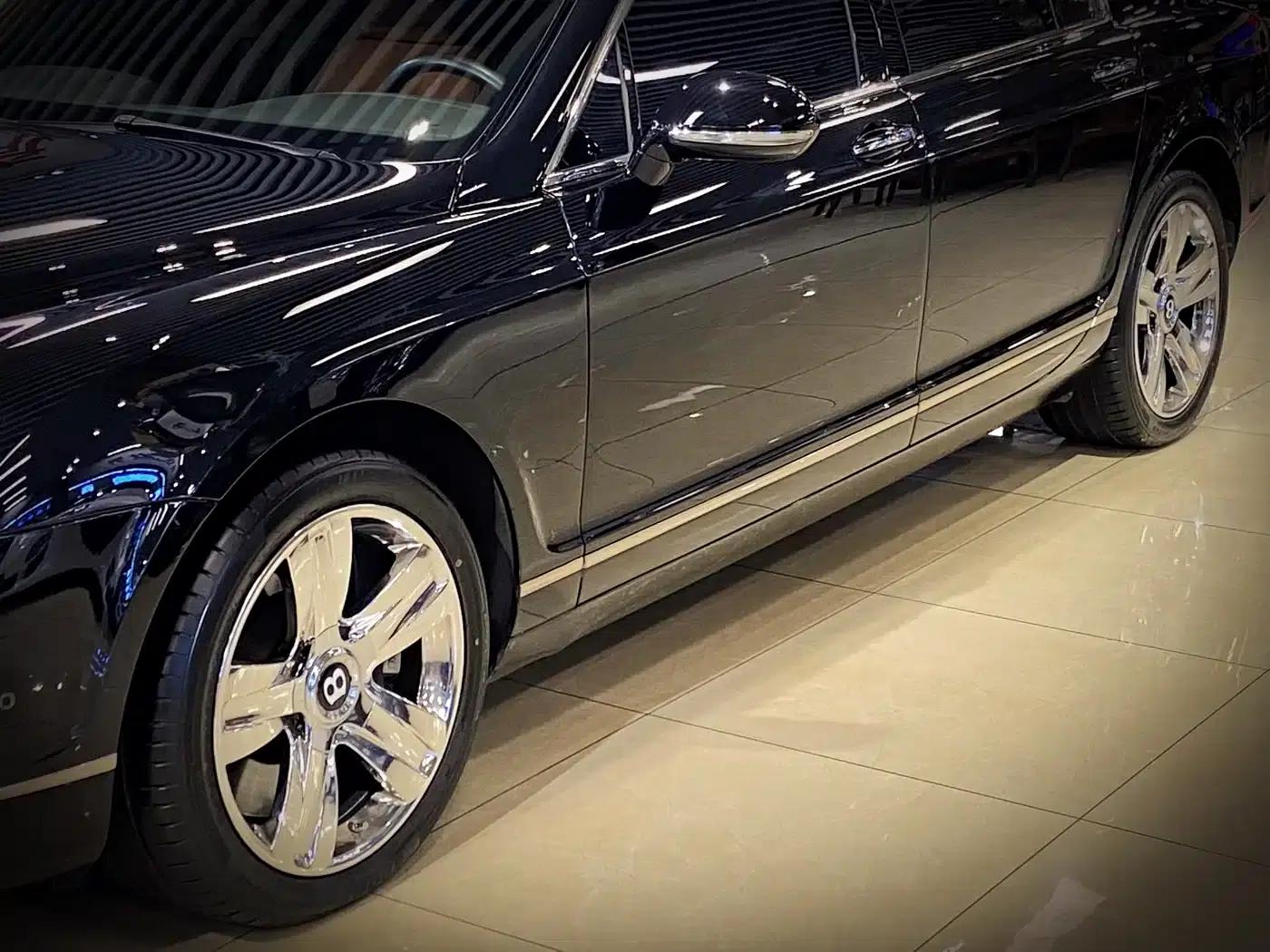 2010 Flying Spur 6.0T Four-Seater — миниатюра 9