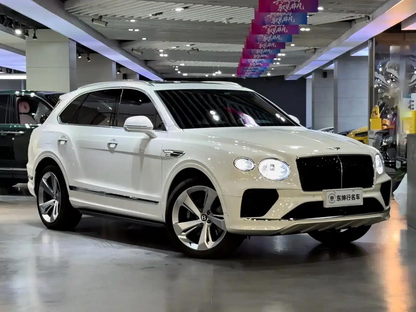 Bentayga 2024 4.0T V8 — миниатюра 3