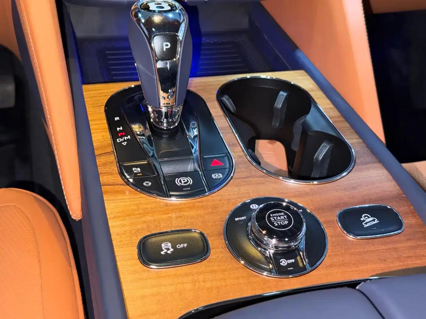 Bentayga 2024 4.0T V8 — миниатюра 10