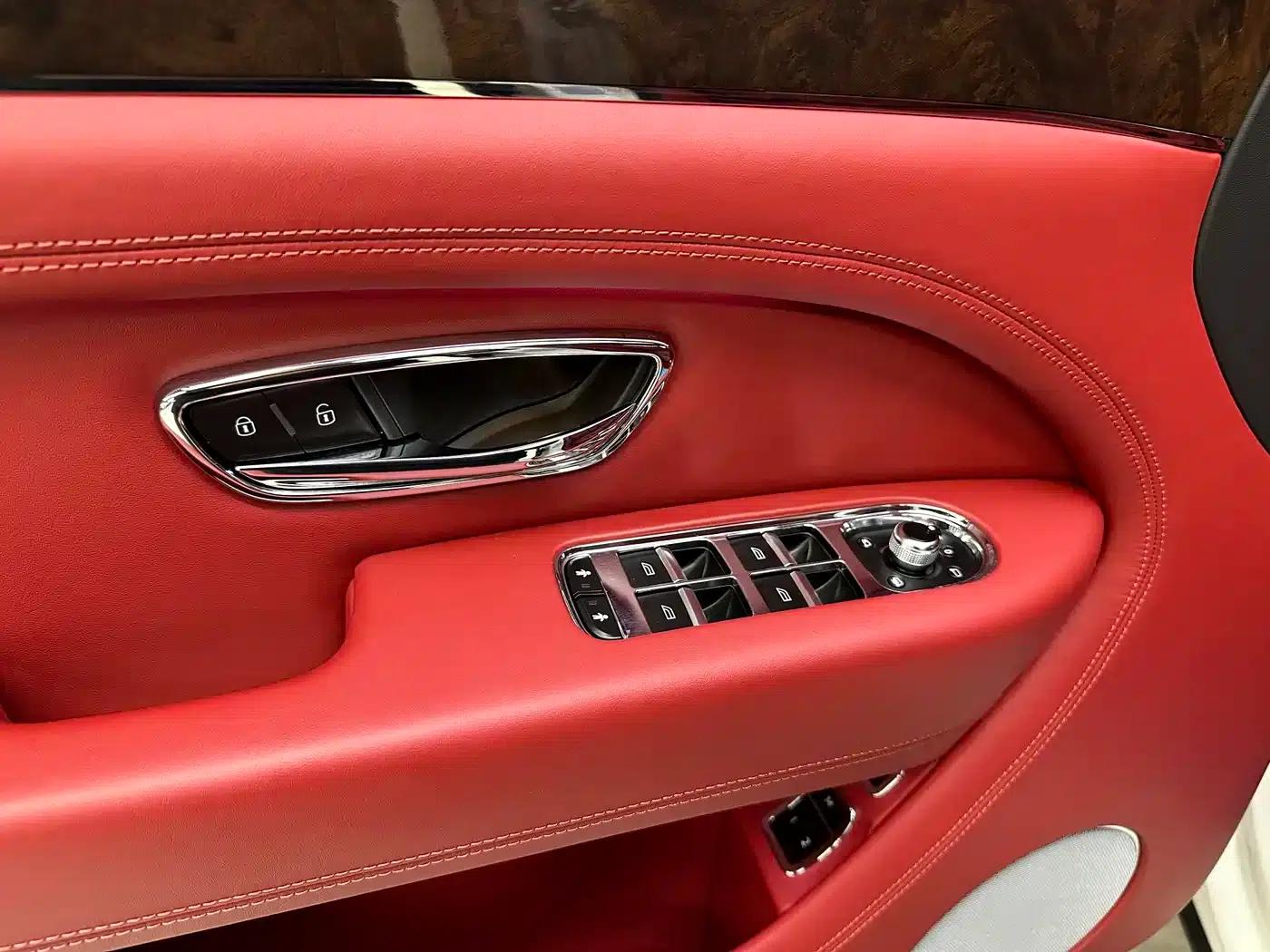 Bentayga 2021 4.0T V8 — миниатюра 11