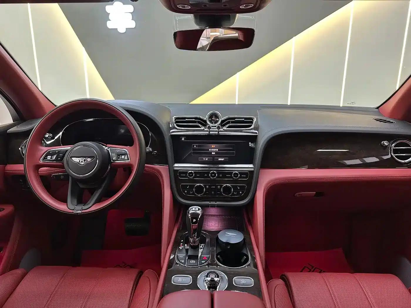 Bentayga 2021 4.0T V8 — миниатюра 12