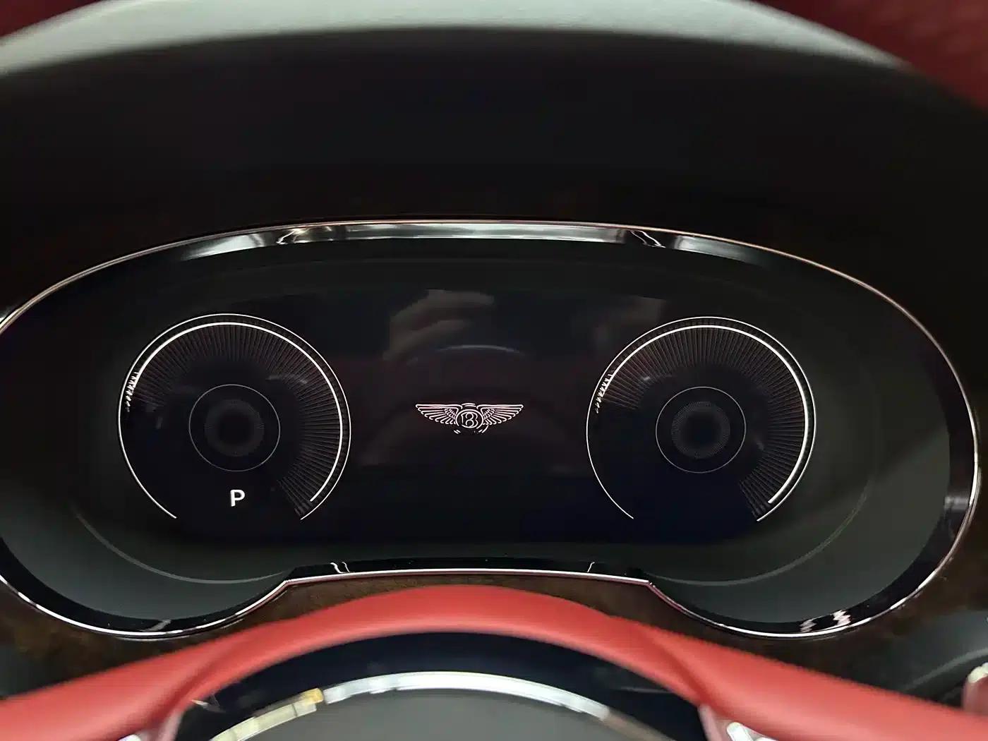 Bentayga 2021 4.0T V8 — миниатюра 14