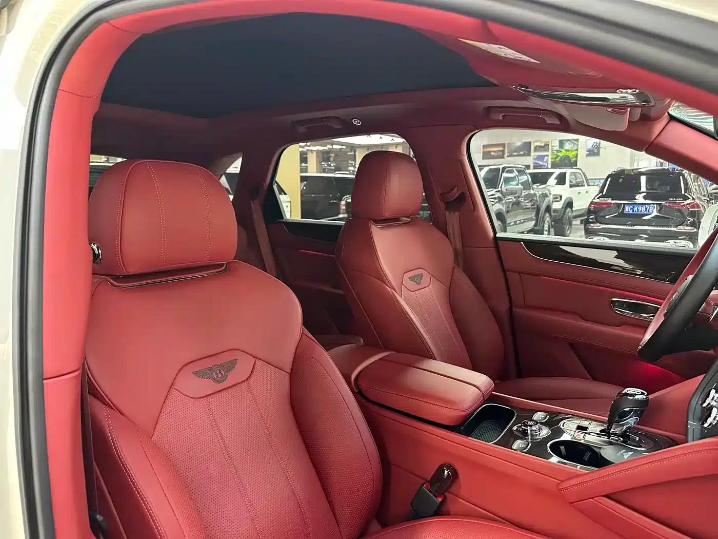 Bentayga 2021 4.0T V8 — миниатюра 22