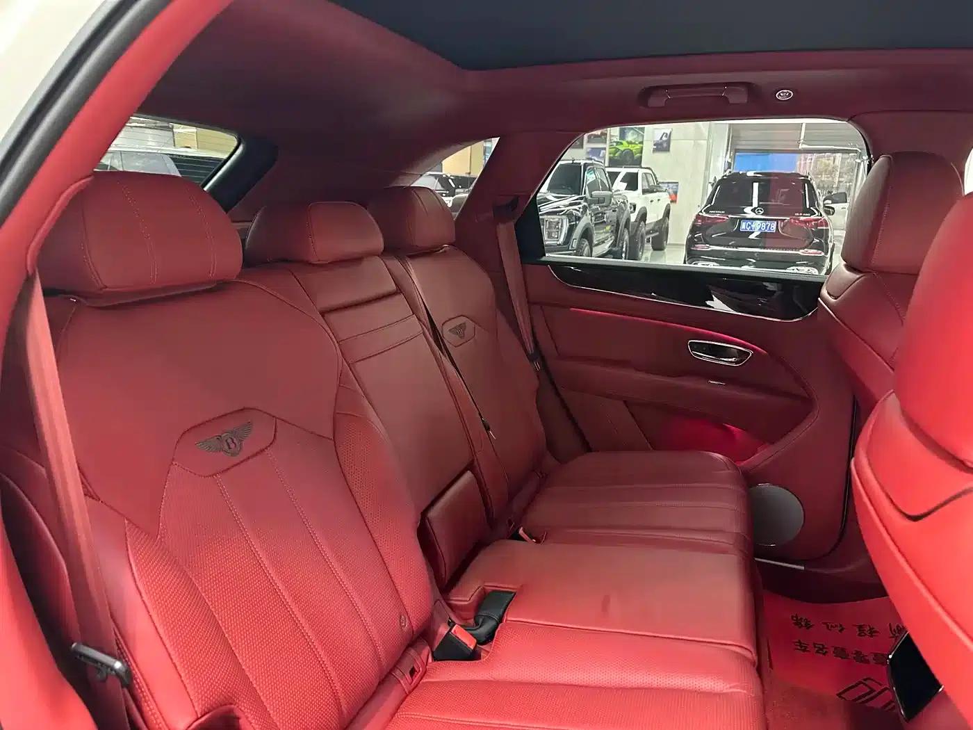 Bentayga 2021 4.0T V8 — миниатюра 25
