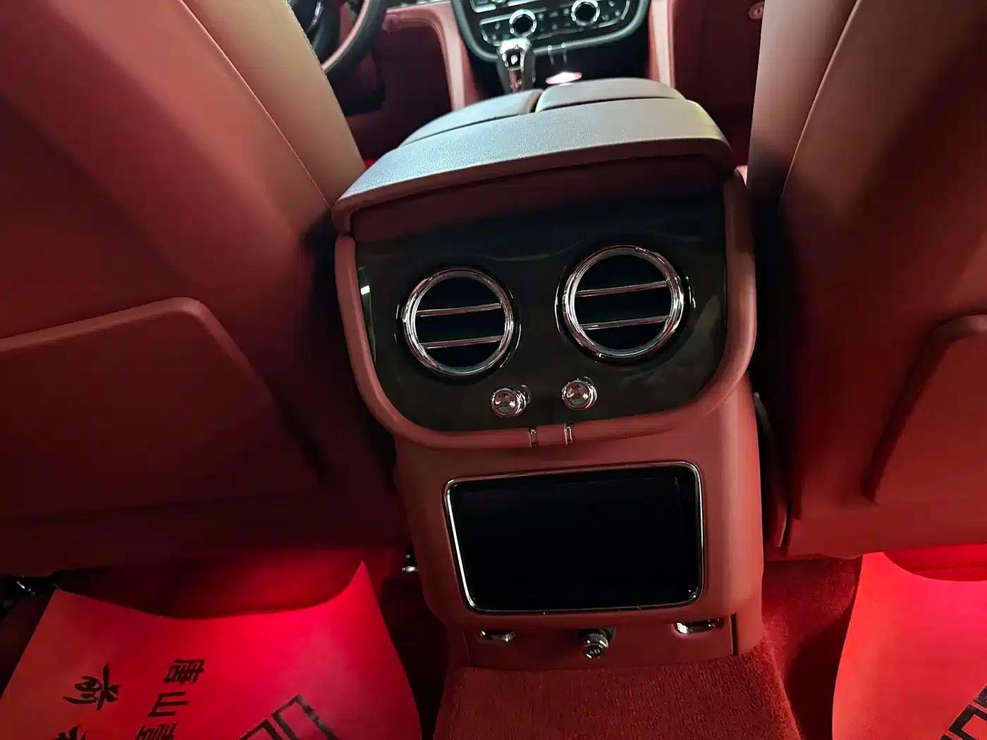 Bentayga 2021 4.0T V8 — миниатюра 26