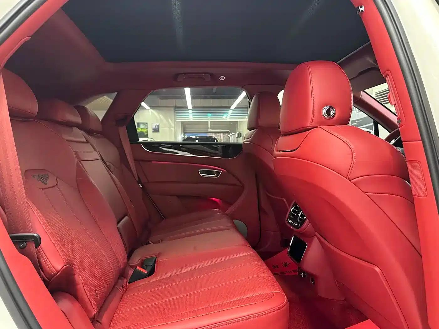 Bentayga 2021 4.0T V8 — миниатюра 27