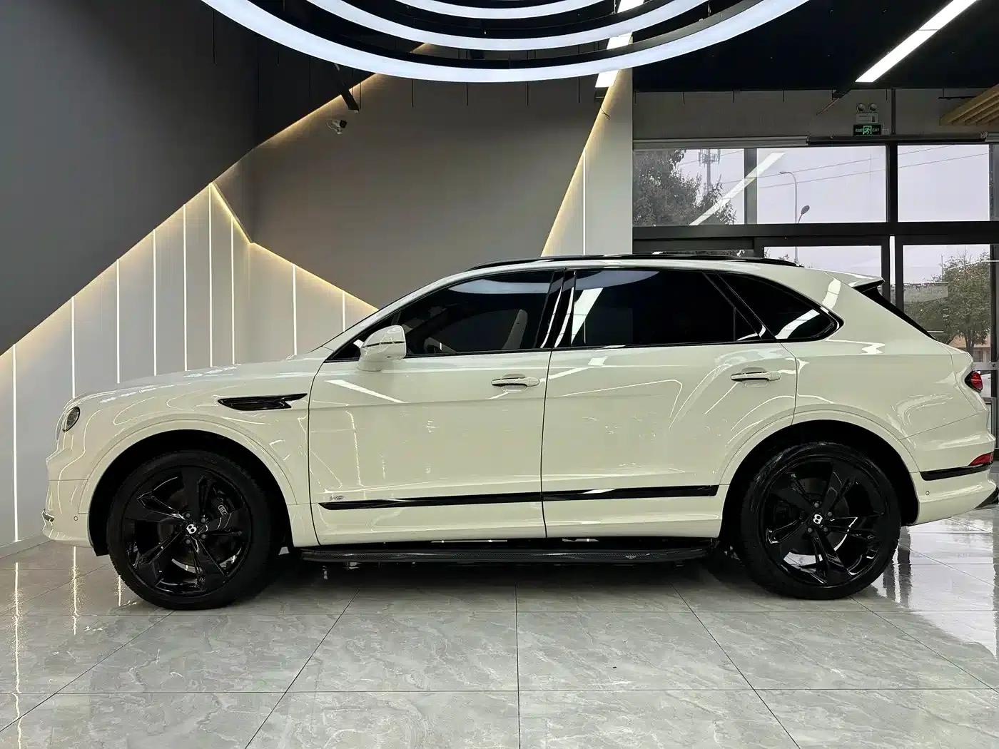 Bentayga 2021 4.0T V8 — миниатюра 7