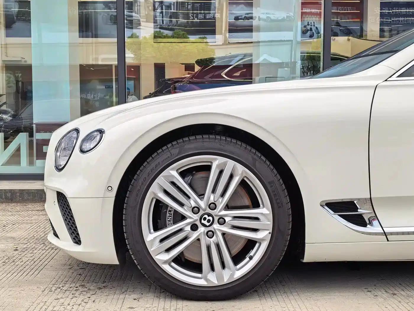 2022 Continental 4.0T GT V8 — миниатюра 7