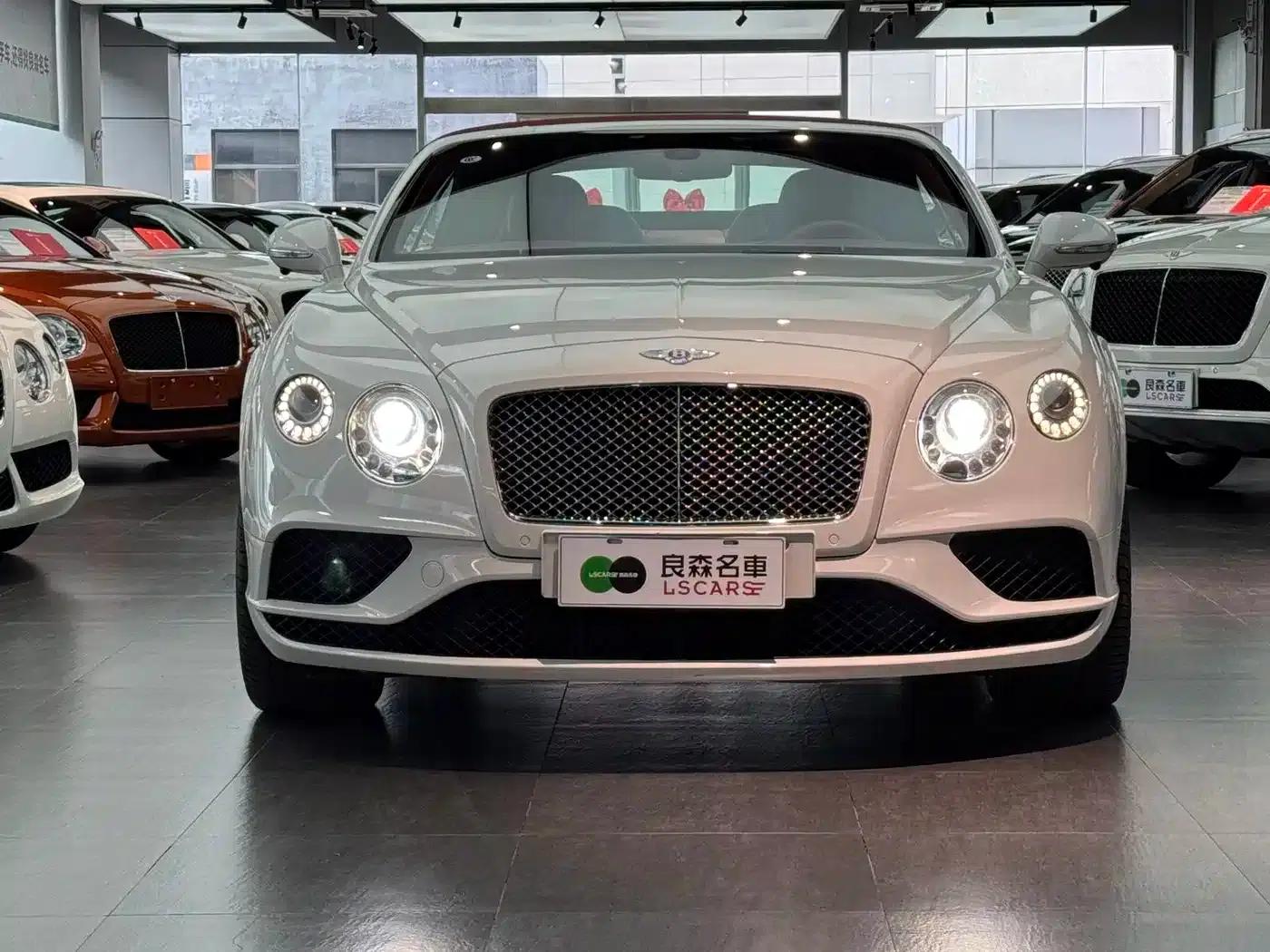 2017 Continental 4.0T GT V8 Convertible — миниатюра 2