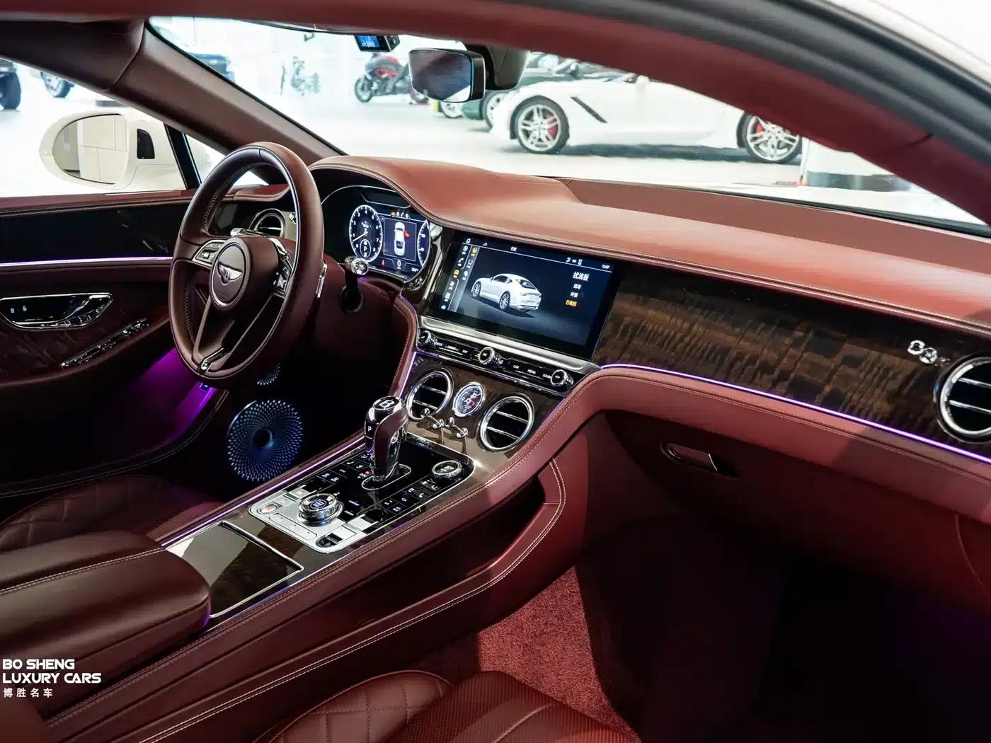 2020 Continental 4.0T GT V8 — миниатюра 22