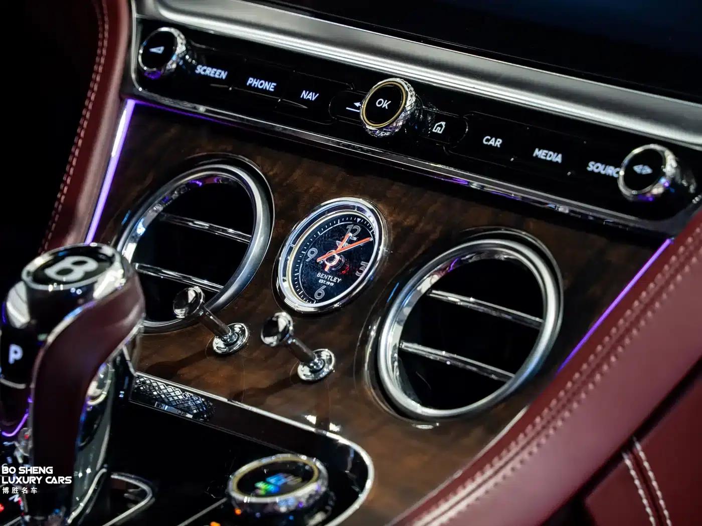 2020 Continental 4.0T GT V8 — миниатюра 26