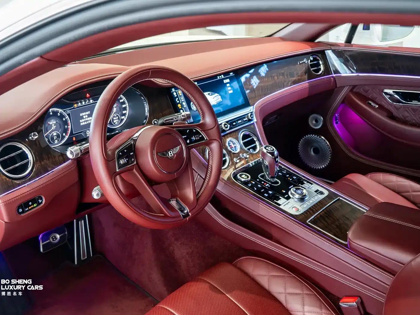 2020 Continental 4.0T GT V8 — миниатюра 29