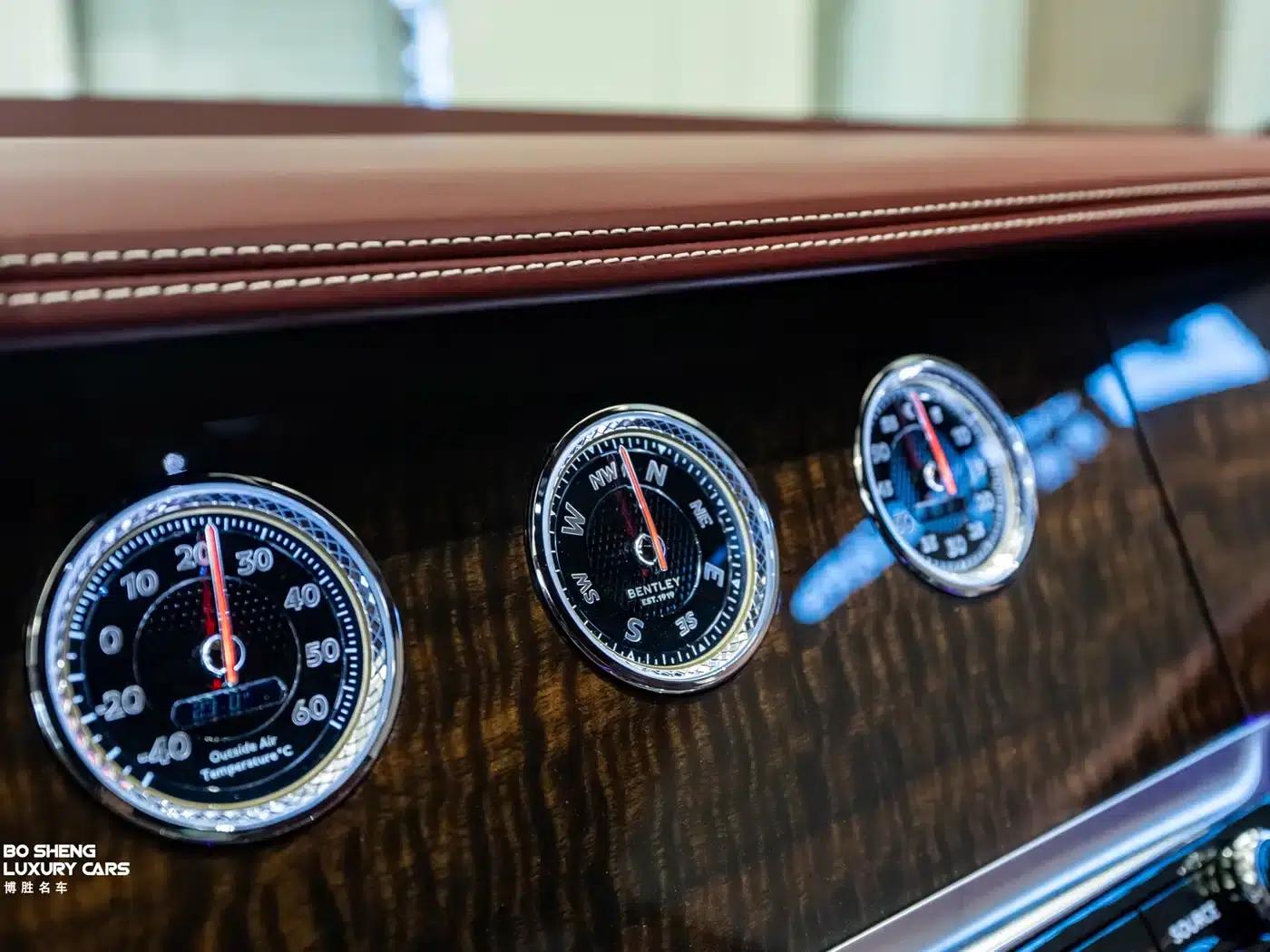 2020 Continental 4.0T GT V8 — миниатюра 32