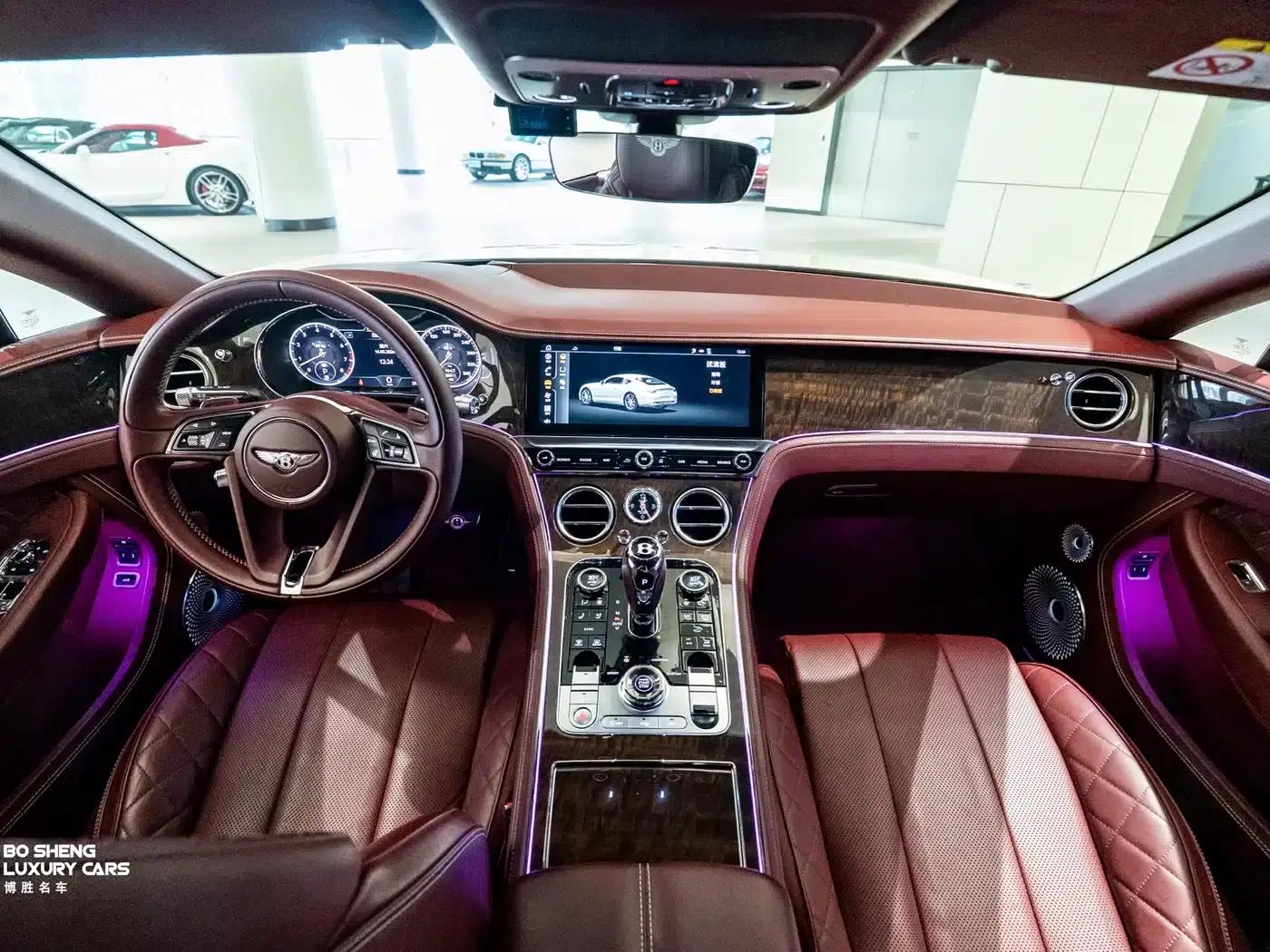 2020 Continental 4.0T GT V8 — миниатюра 37